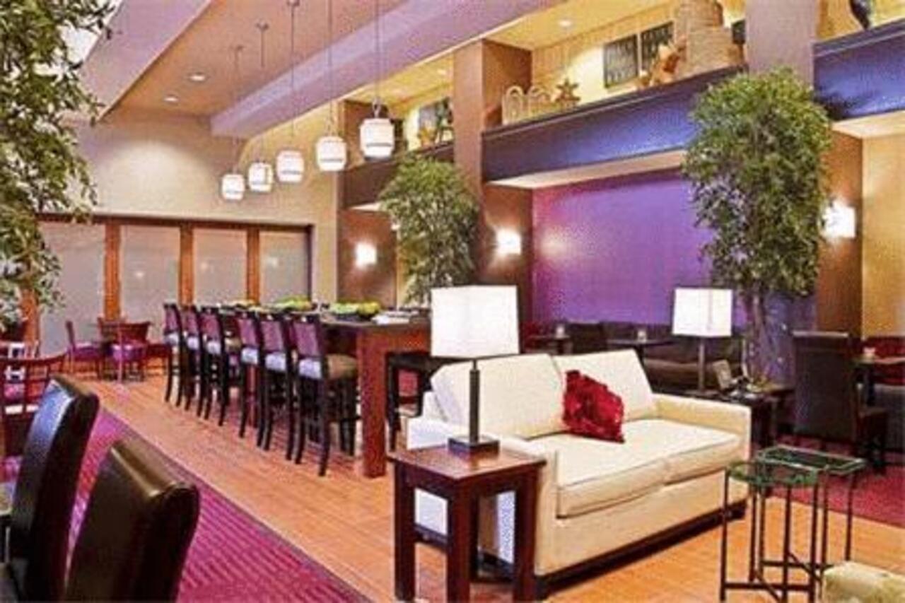 马绍尔汉普顿套房酒店 马歇尔敦 外观 照片